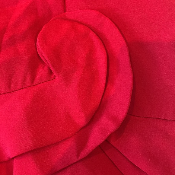 CAROLINA HERRERA size 16 knee length red dress in excellent condition - Picture 6 of 12